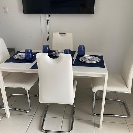 Gorgeous Beachy Chic Condo In Key Biscayne Маямі Екстер'єр фото