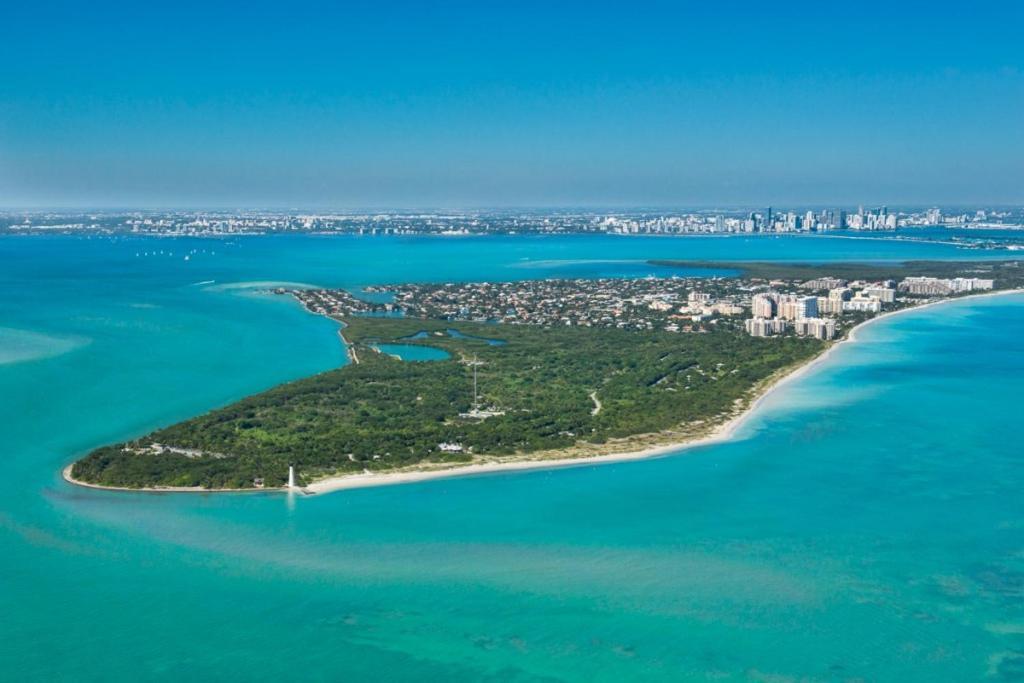 Gorgeous Beachy Chic Condo In Key Biscayne Маямі Екстер'єр фото